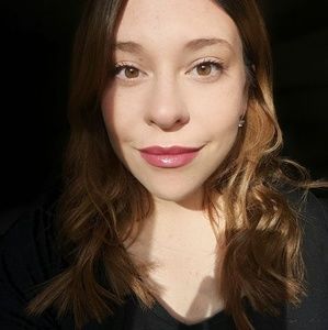 Meet your Posher, Dana